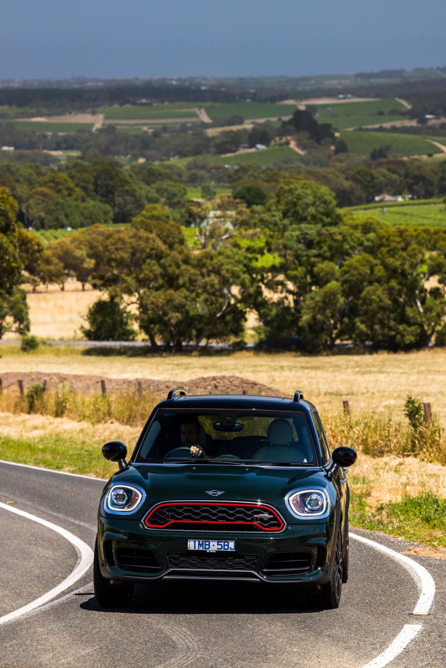  Mini John Cooper Works Countryman (F60) 2017 года  (AU) (фото 7 из 10)